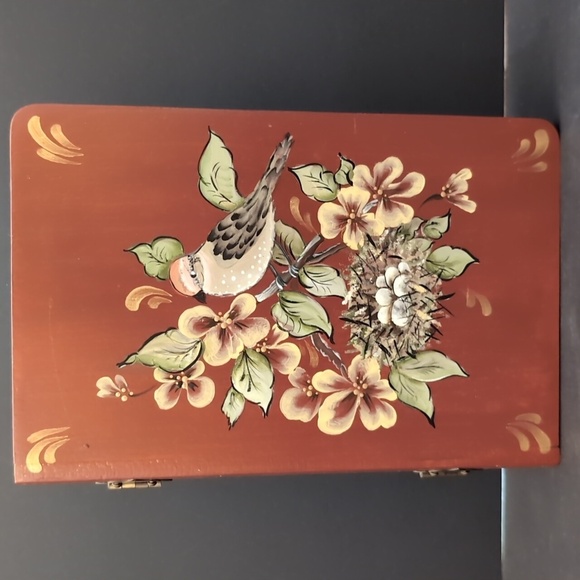 Hand-Painted Floral/ Bird Wooden Trinket Box. - Picture 2 of 11